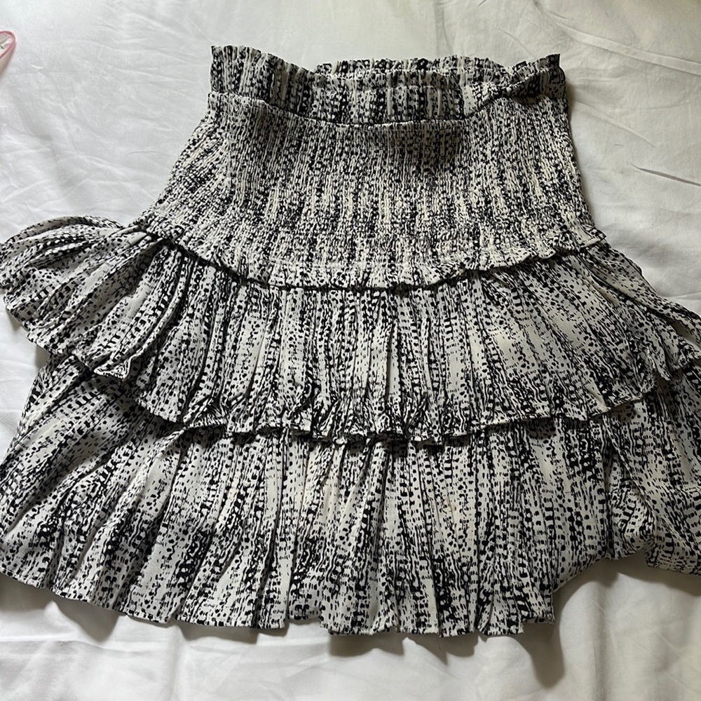 WeAreAllPrettyGirls black and white skirt